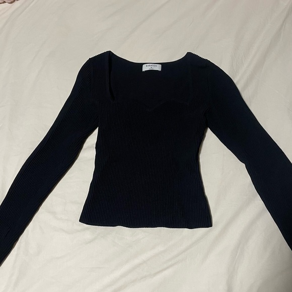 Aritzia Babaton Sculpt Knit top - Picture 4 of 5
